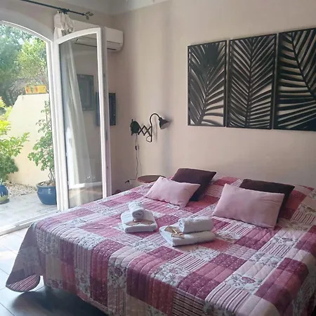 La Couloumine بيت ضيافة